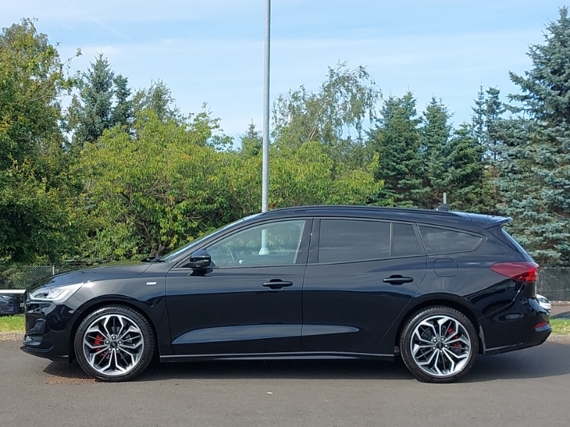 Ford Focus 1.0 Ecoboost Hybrid Mhev 155 St-line X Black #4