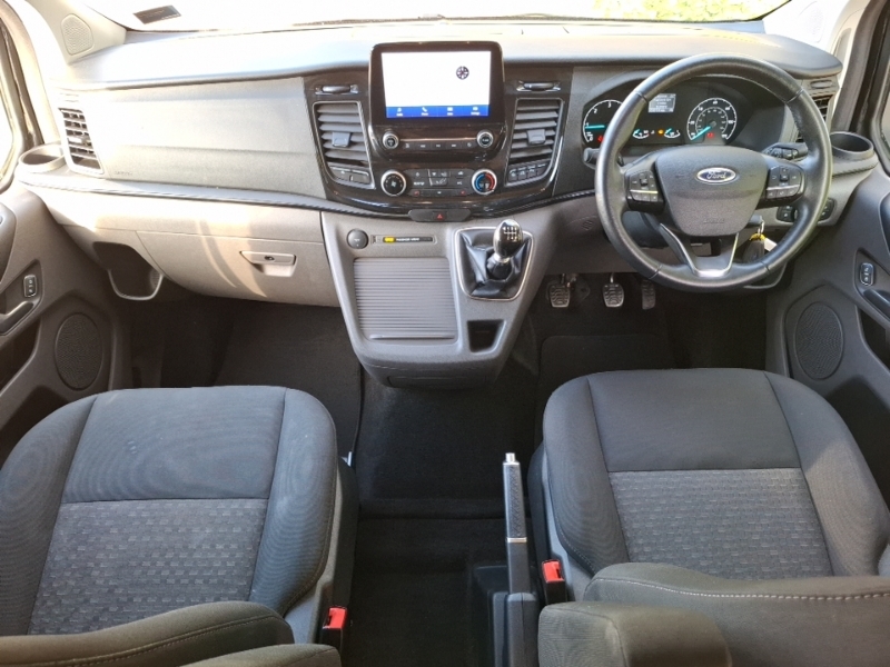 Ford Tourneo Custom 2.0 Ecoblue 105Ps Low Roof 8 Seater Zetec Black #3