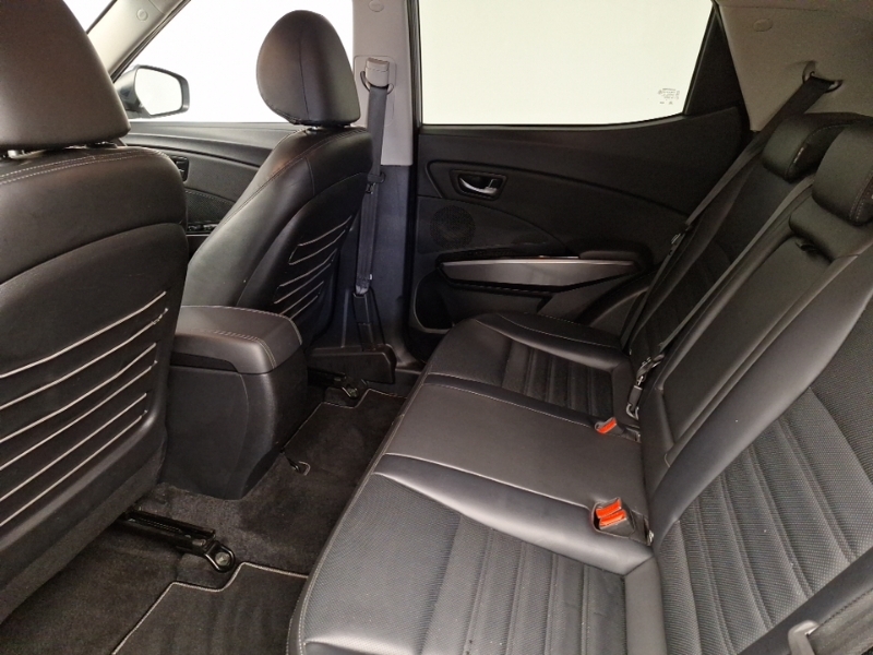 SsangYong Tivoli 1.5 K40 Silver #6