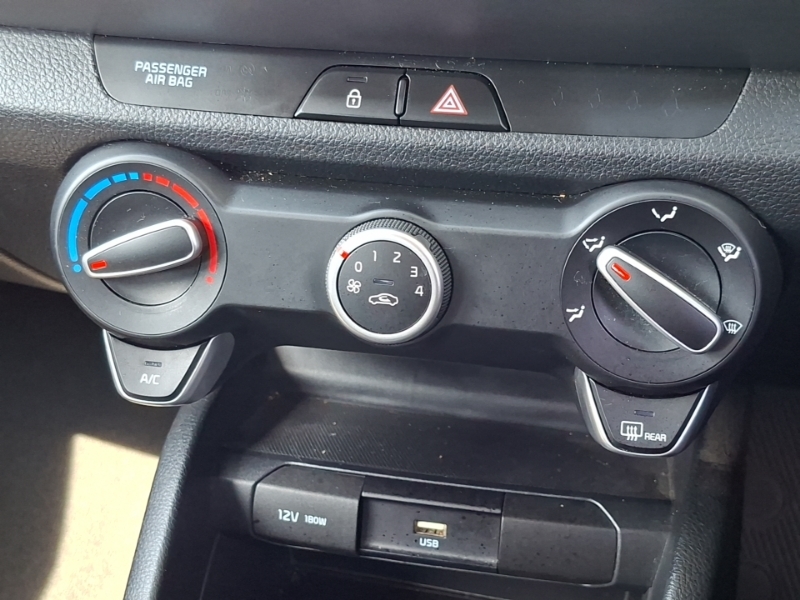 Kia Stonic 1.0 T-gdi 2 Suv Dct Euro 6 Ss 99 Bh White #16
