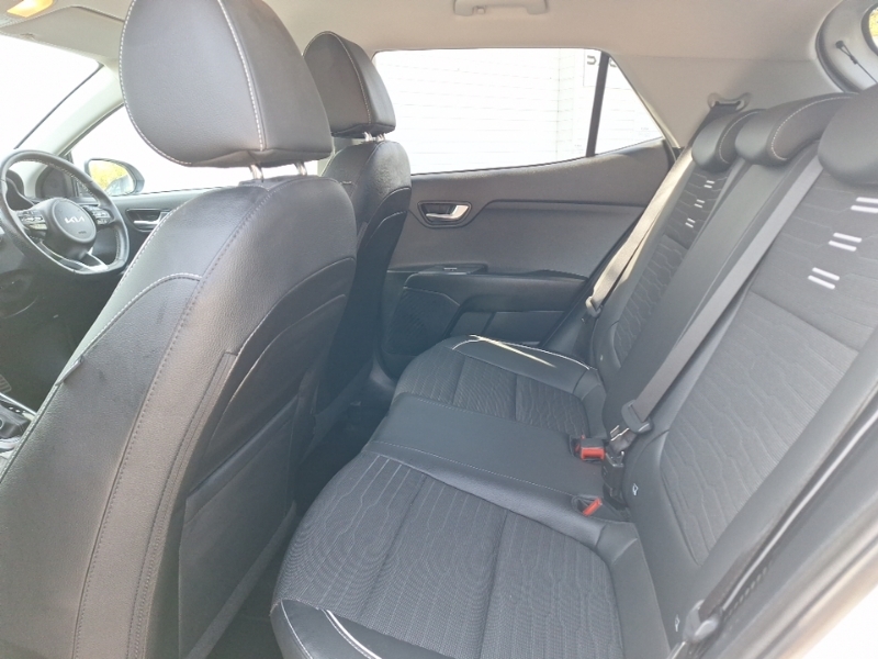 Kia Stonic 1.0T Gdi 48V Gt-line S Dct White #6