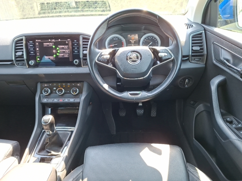 Skoda Karoq 1.5 Tsi Sport Line Dsg Black #8