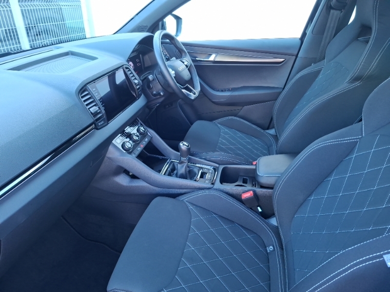 Skoda Karoq 1.5 Tsi Sportline Edition Black #5