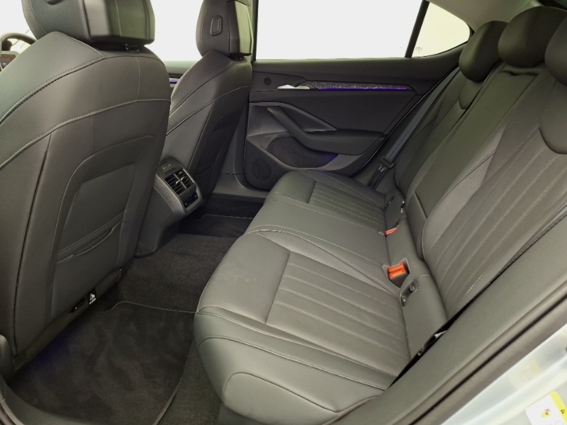 Skoda Superb 2025 2.0 Tdi 193 Laurin Klement 4X4 Dsg Yellow #6