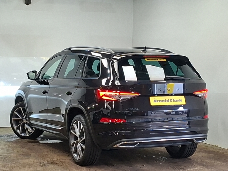 Skoda Kodiaq 1.5 Tsi Sport Line Dsg 7 Seat Black #2