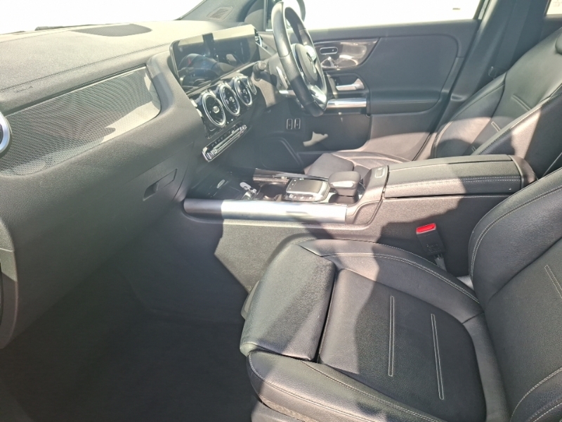 Mercedes-Benz GLA Class Gla 250E Exclusive Edition Black #5