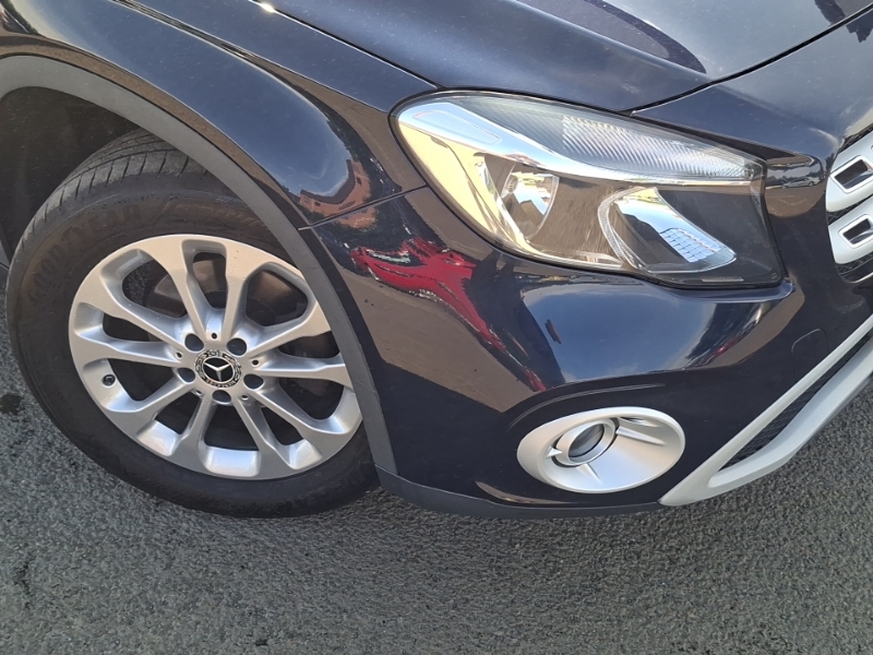 Mercedes-Benz GLA Class 2.1 Gla200d Sport Suv 7G-dct Euro 6 S Black #20