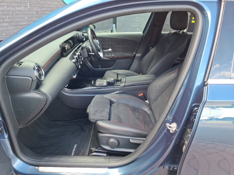 Mercedes-Benz A Class A200 Amg Line Blue #5