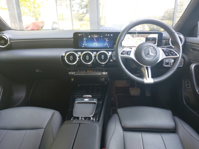 Mercedes-Benz CLA Class Cla 200 Sport Executive Tip Black #3