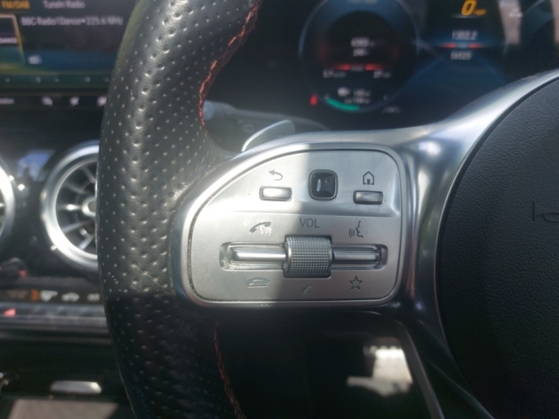 Mercedes-Benz EQA 300 4Matic 168Kw Amg Line 66.5Kwh 2023 Black #12