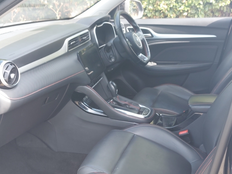 MG ZS 1.0T Gdi Exclusive Dct Black #5