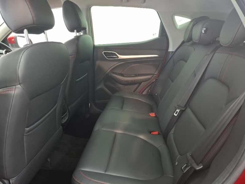 MG ZS 1.5 Vti-tech Exclusive Red #6