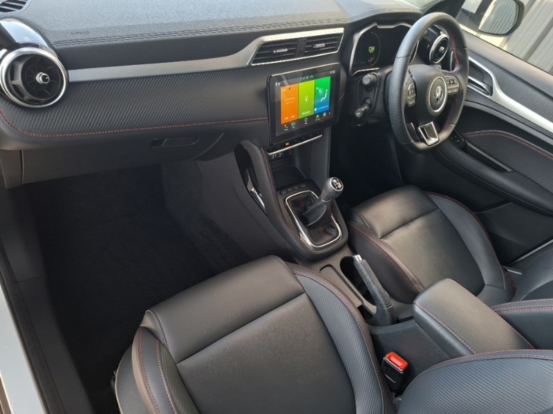 MG ZS 1.5 Vti-tech Exclusive White #5