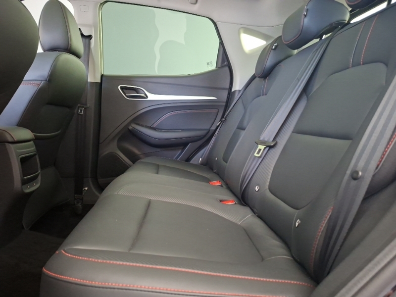 MG ZS 1.0T Gdi Exclusive Black #6