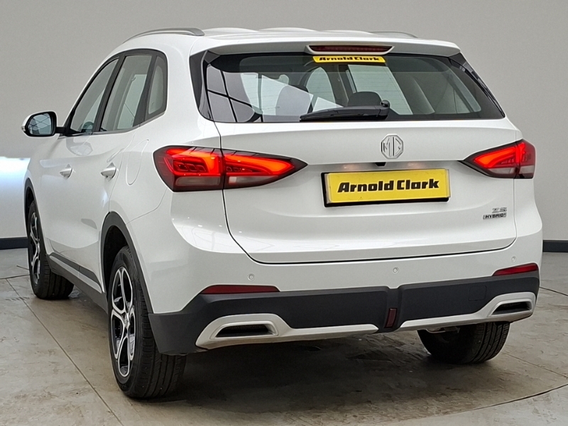 MG ZS 1.5 Hybrid Se White #2