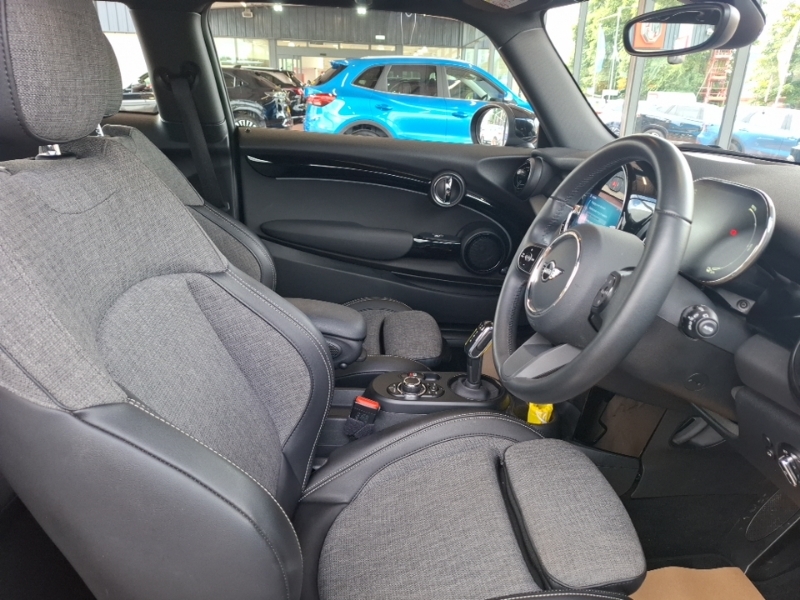 Mini Hatch 135Kw Cooper S Level 2 33Kwh NK23MVT Black #5