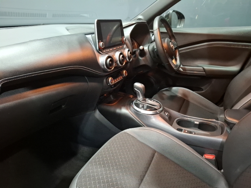 Nissan Juke 1.0 Dig-t 114 N-connecta Dct Black #5