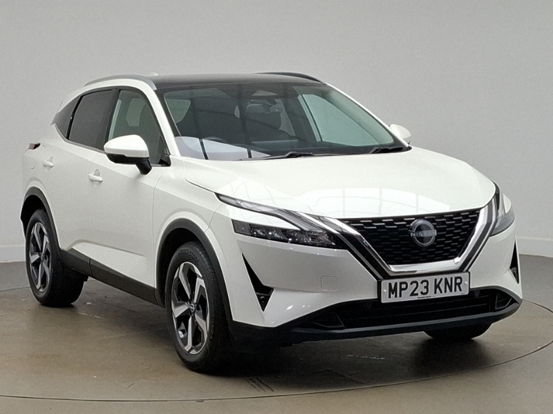 Nissan Qashqai 1.3 Dig-t Mh N-connecta Glass Roof White