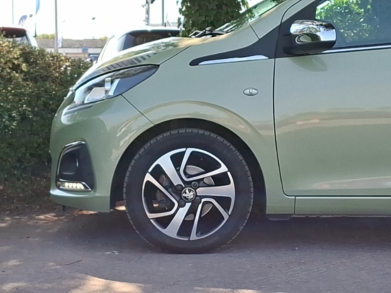 Peugeot 108 1.0 Collection Euro 6 Ss Red #19