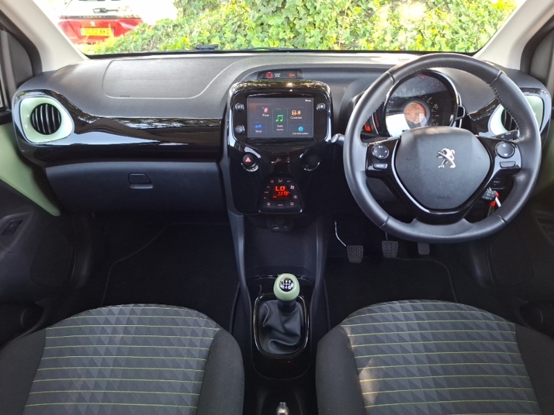 Peugeot 108 1.0 72 Collection Green #3