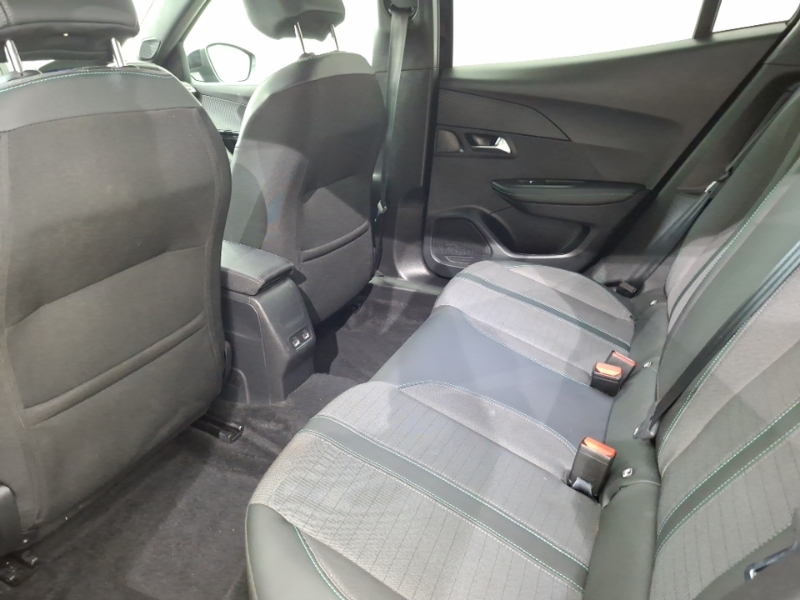 Peugeot e-2008 100Kw Allure Premium 50Kwh Black #6