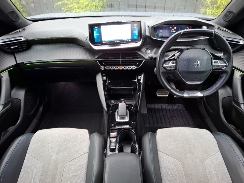 Peugeot e-2008 100Kw Gt Premium 50Kwh Grey #3