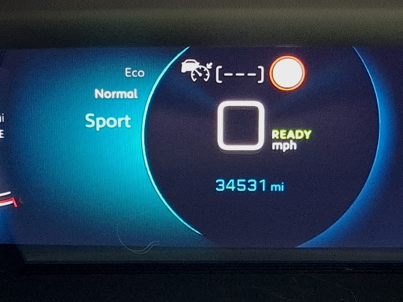 Peugeot e-2008 100Kw Gt Premium 50Kwh Estate Red #16