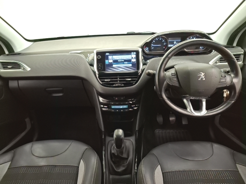 Peugeot 2008 1.2 Puretech 110 Allure White #3
