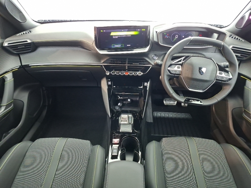 Peugeot 2008 1.2 Puretech 130 Gt Eat8 Black #3
