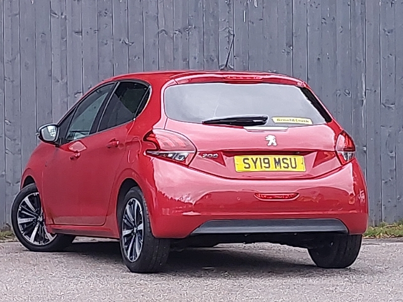 Peugeot 208 1.2 Puretech 82 Tech Edition Start Stop Red #2