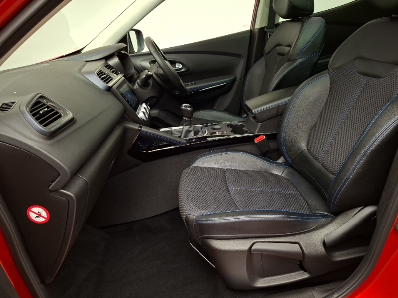 Renault Kadjar 1.5 Blue Dci S Edition Red #5
