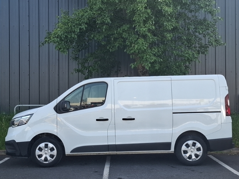 Renault Trafic Sl30 Blue Dci 130 Advance Van White #4