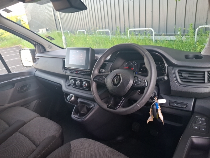 Renault Trafic Sl30 Blue Dci 130 Advance Van White #3