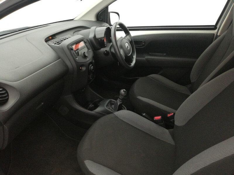 Toyota Aygo 1.0 Vvt-i X White #5