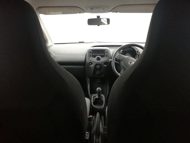 Toyota Aygo 1.0 Vvt-i X White #3