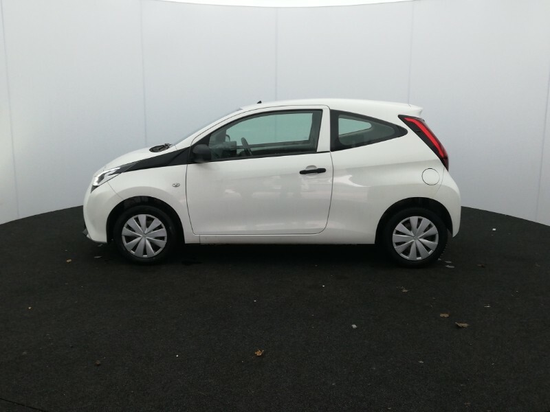 Toyota Aygo 1.0 Vvt-i X White #4
