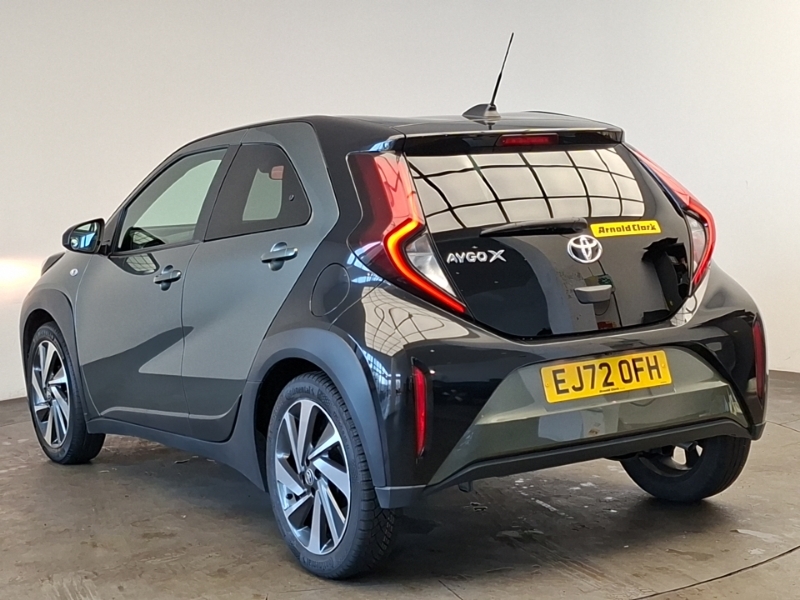 Toyota Aygo X 1.0 Vvt-i Edge Green #2