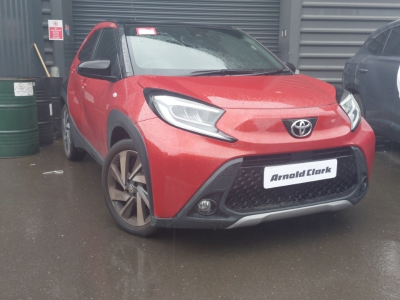 Toyota Aygo X 1.0 Vvt-i Exclusive Red