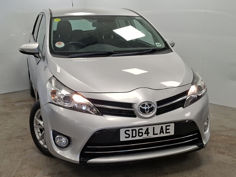 Toyota Verso 1.6 D-4d Icon Silver