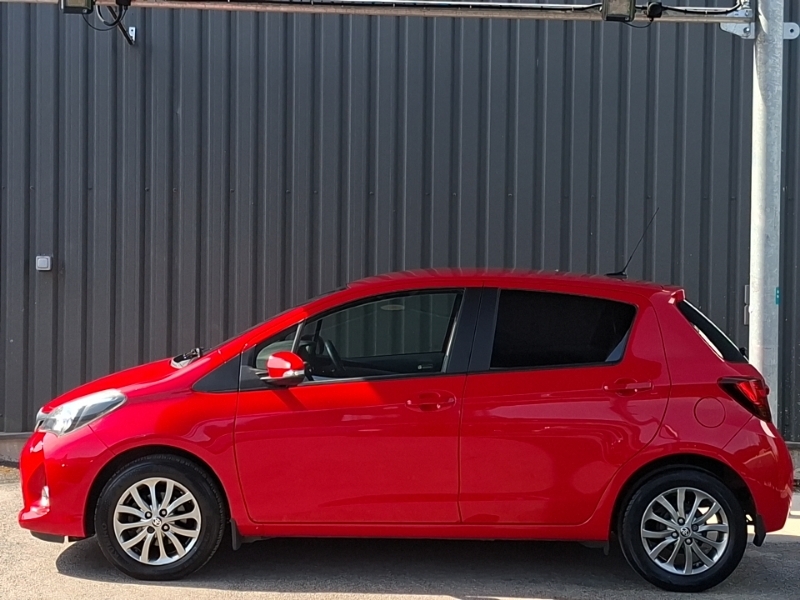 Toyota Yaris 1.33 Vvt-i Icon NJ17VPP Red #4
