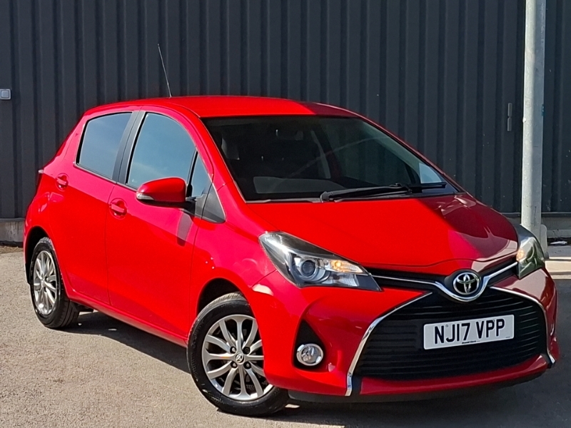 Toyota Yaris 1.33 Vvt-i Icon Red
