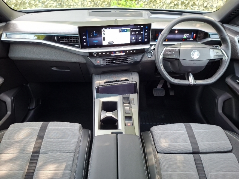 Vauxhall Grandland 157Kw Ultimate 73Kwh Panoramic Roof Silver #3