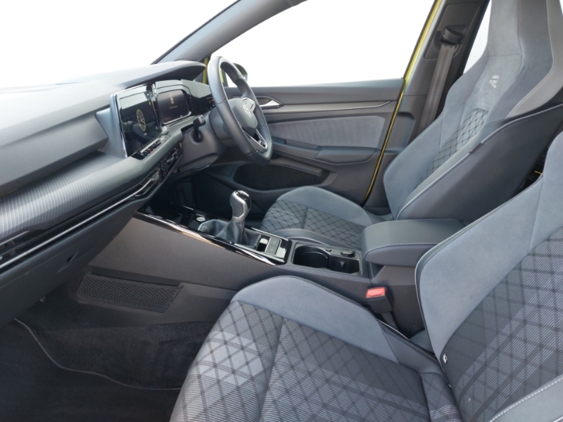 Volkswagen Golf 1.5 Tsi 150 R-line Yellow #5
