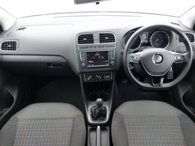 Volkswagen Polo 1.2 Tsi Match Red #3