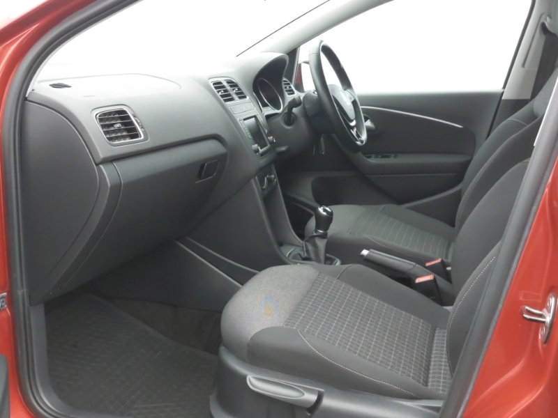 Volkswagen Polo 1.2 Tsi Match Red #5