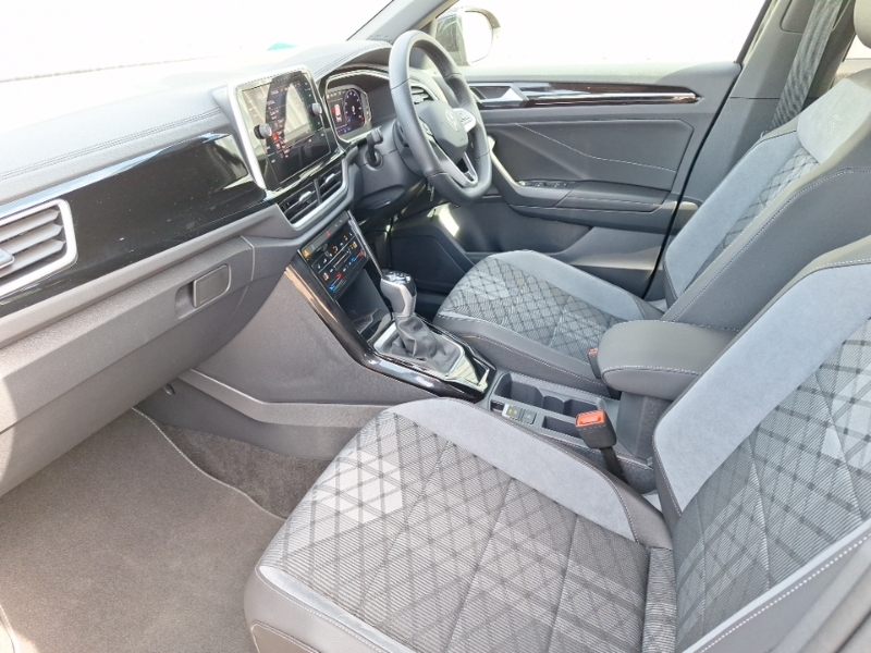 Volkswagen T-Roc 2.0 Tdi 150 Evo R-line Dsg Black #5