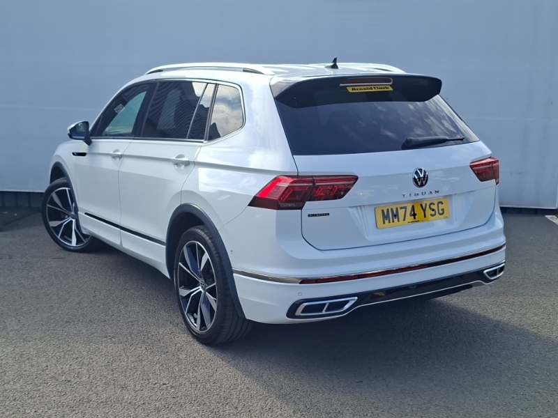 Volkswagen Tiguan Allspace 1.5 Tsi R-line Dsg White #2