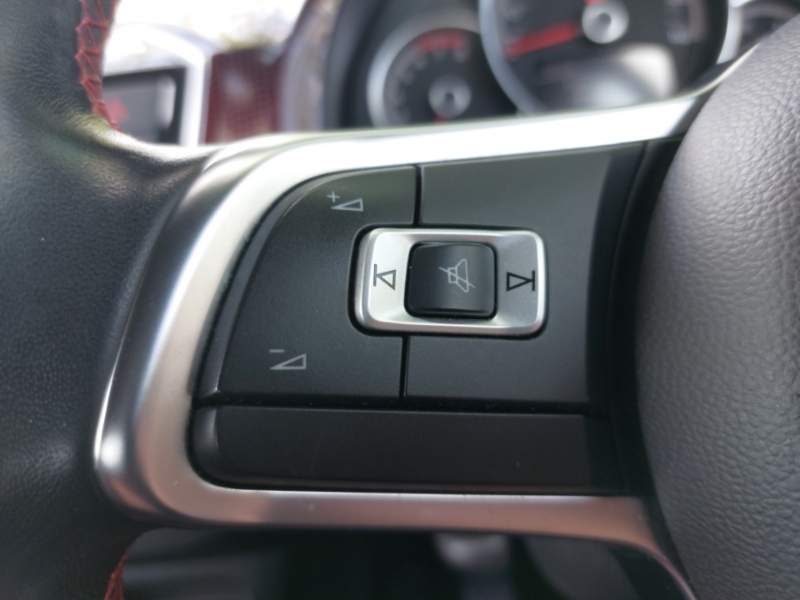 Volkswagen Up Volkswagen Up 1.0 Gti Black #12