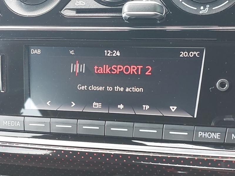 Volkswagen Up Volkswagen Up 1.0 Gti Black #11