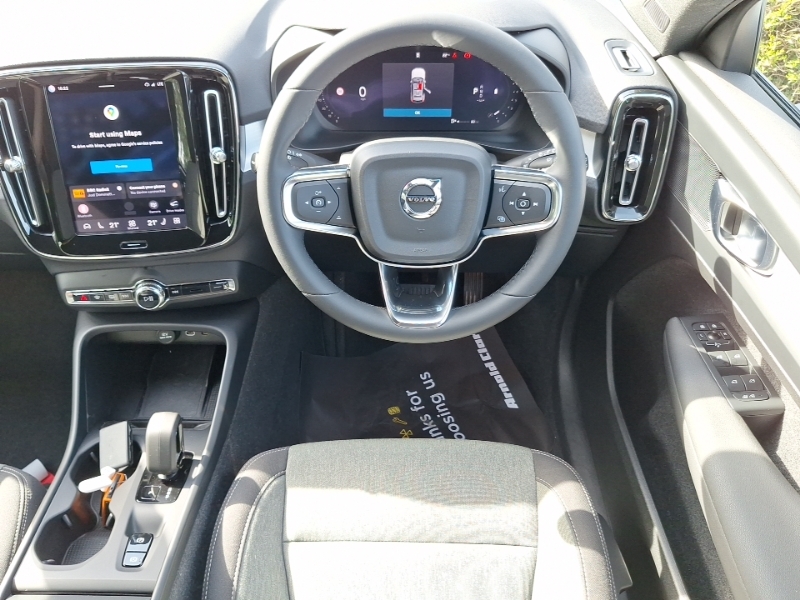 Volvo XC40 Ultra, Twin Motor, Panoramic Sunroof. 36 Black #8
